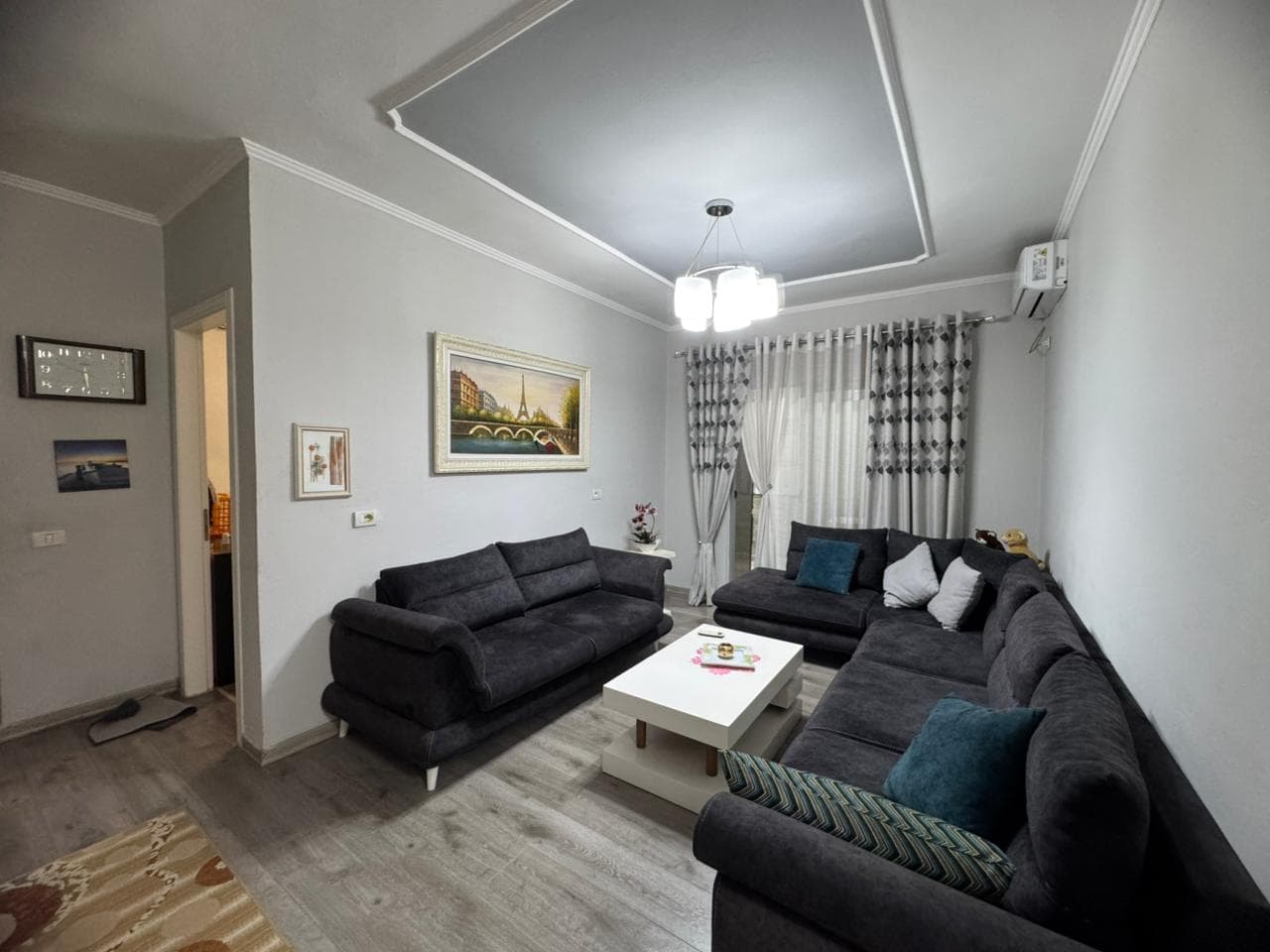 Jepet me Qira Apartament 1+1 – Astir (te Rrethi) !