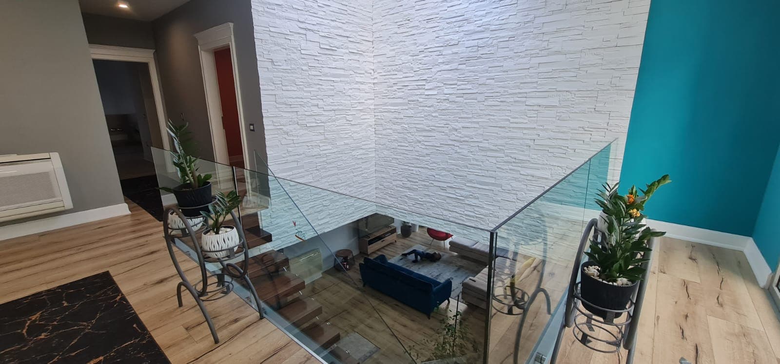 SHITET SUPER DUPLEX NE LINZE!
