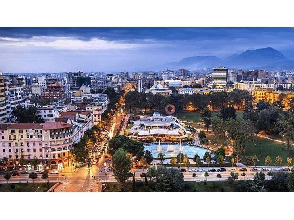 JEPET ME QIRA APARTAMENT PREMIUM 4+1+3 + 1 PARKIM | TIRANA E RE | 198 M² NETO