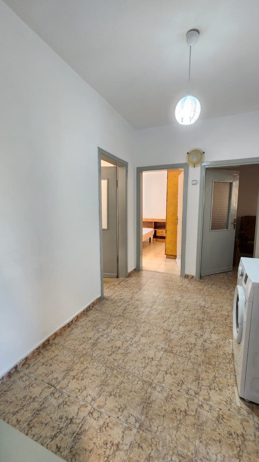 Apartament 2+1 me qira – pranë Tregut Elektrik, Ali Dem ! 3