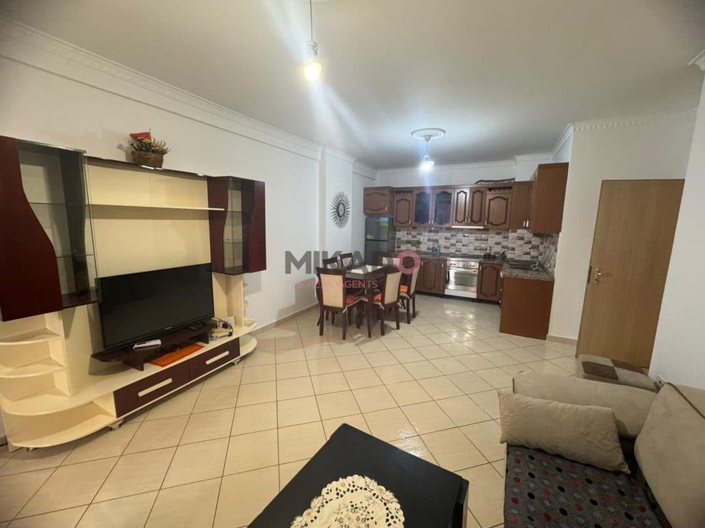 Jepet me Qera – Apartament 2+1 në Astir (bar Artisti) ! 4