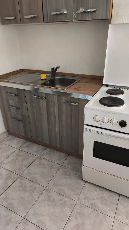 Apartament 1+1 me qira – përballë Delijorgjit ! 3