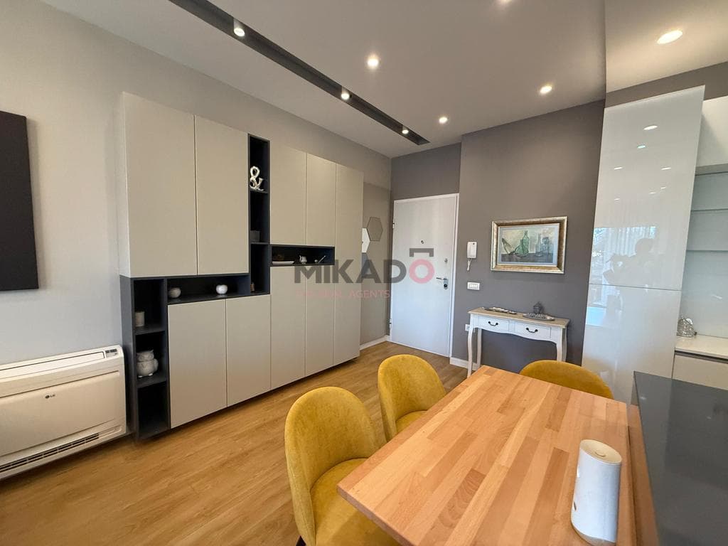 Jepet me Qira Apartament 2+1+2 tek Xhamia e Selites, Kopshti Botanik! 4