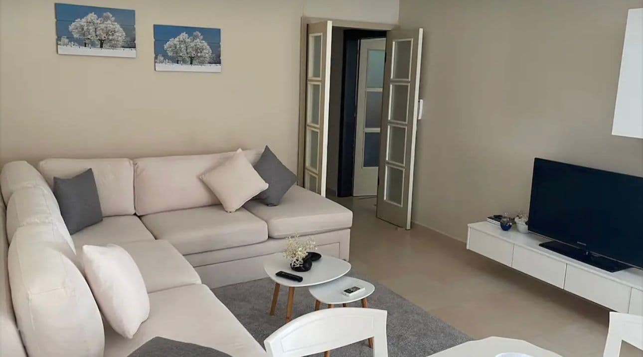 SHITET APARTAMENT 1+1+2 ME 1 POST PARKIMI NE SARANDE!