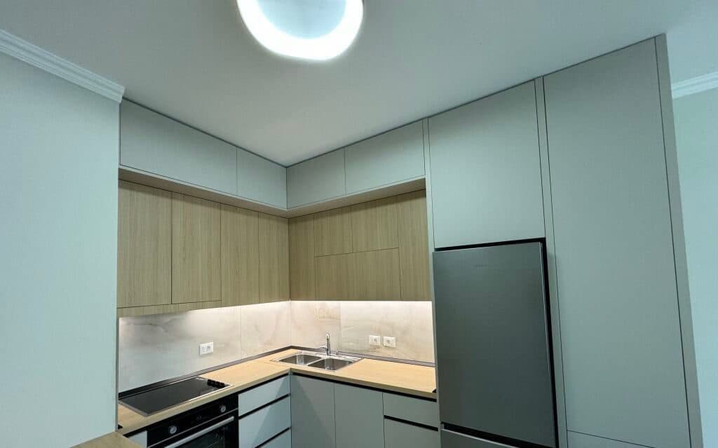 Jepet me Qira Apartament 2+1 – Tek Kopshti Botanik ! 3