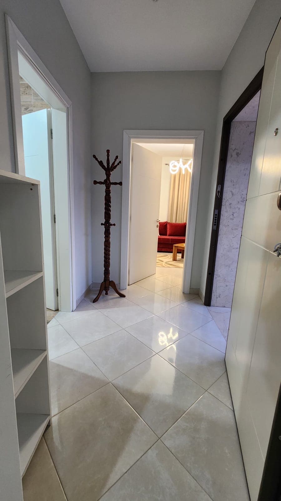 Apartament me qira – Rruga e Elbasanit, pranë Shkollës Osman Myderizi ! 4