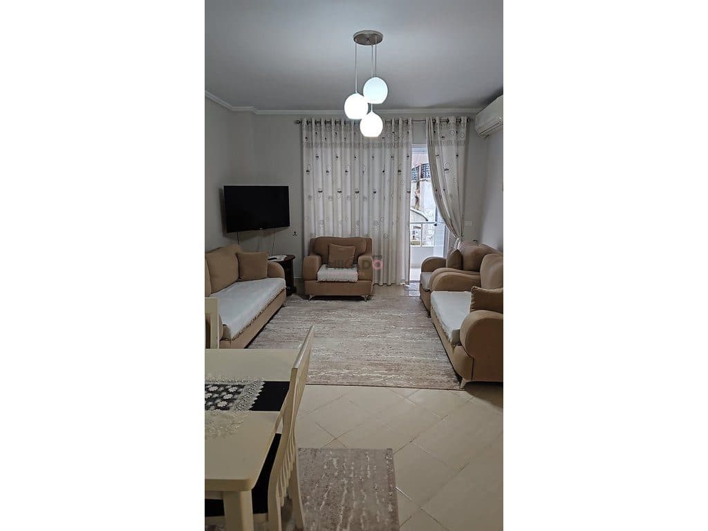 Jepet me Qira Apartament 2+1 – Kodra e Diellit !