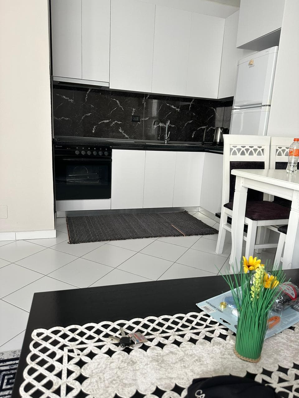 Jepet me Qira Apartament 1+1 – ASTIR - (Prane Bar Artistit) ! 4