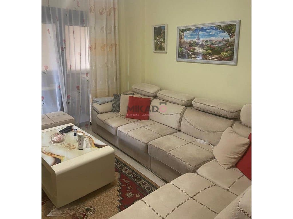 Apartament 2+1+2 me qira – Astir, Afer Rrethit !