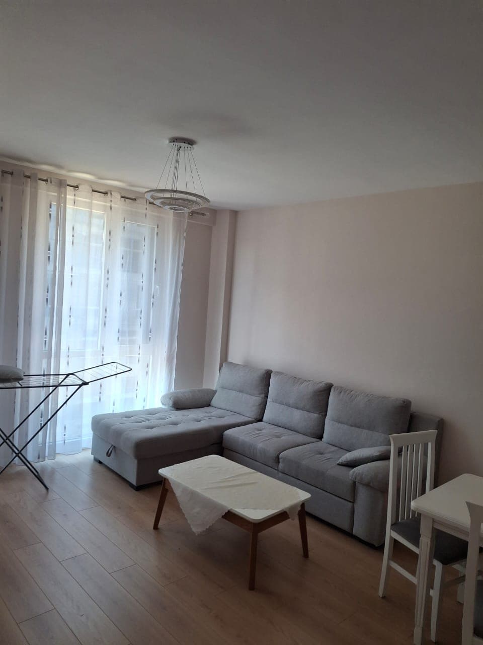 Jepet me Qira Apartament 2+1+2 – Ish Fusha e Aviacionit !
