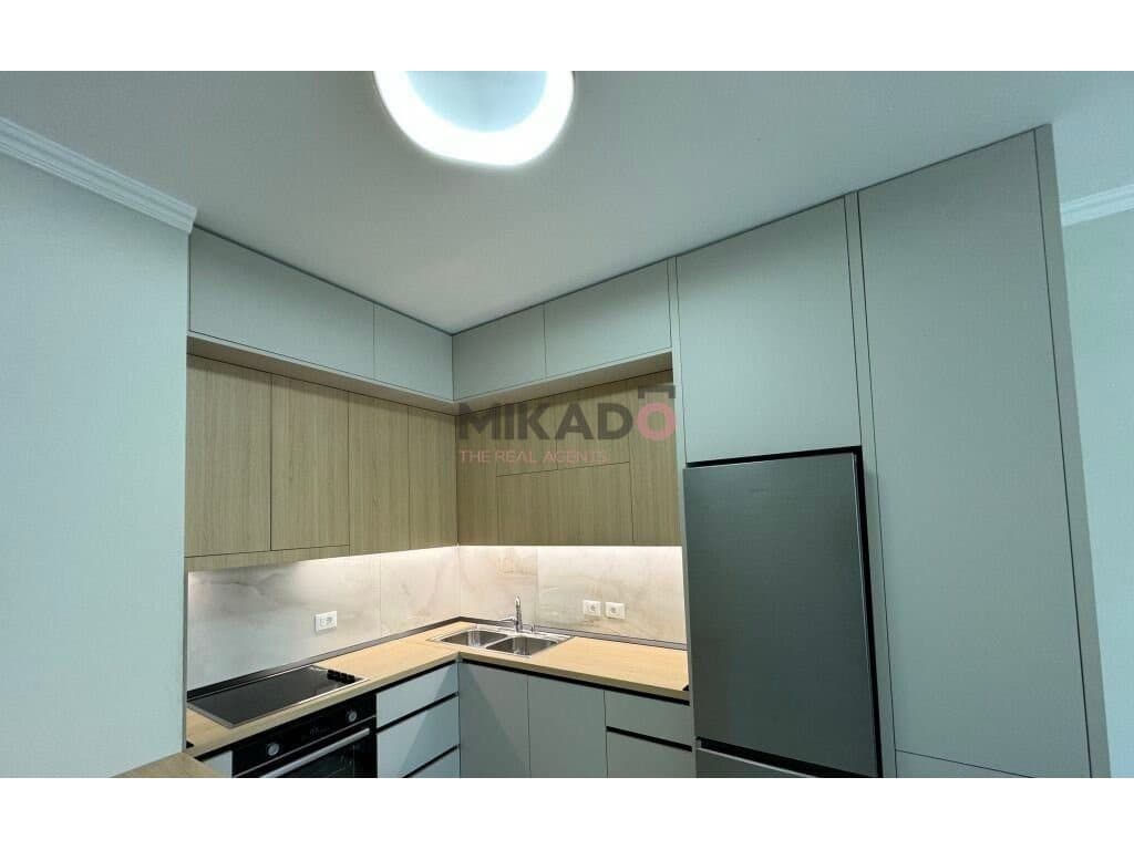 Jepet me Qira Apartament 2+1 – Tek Kopshti Botanik ! 3