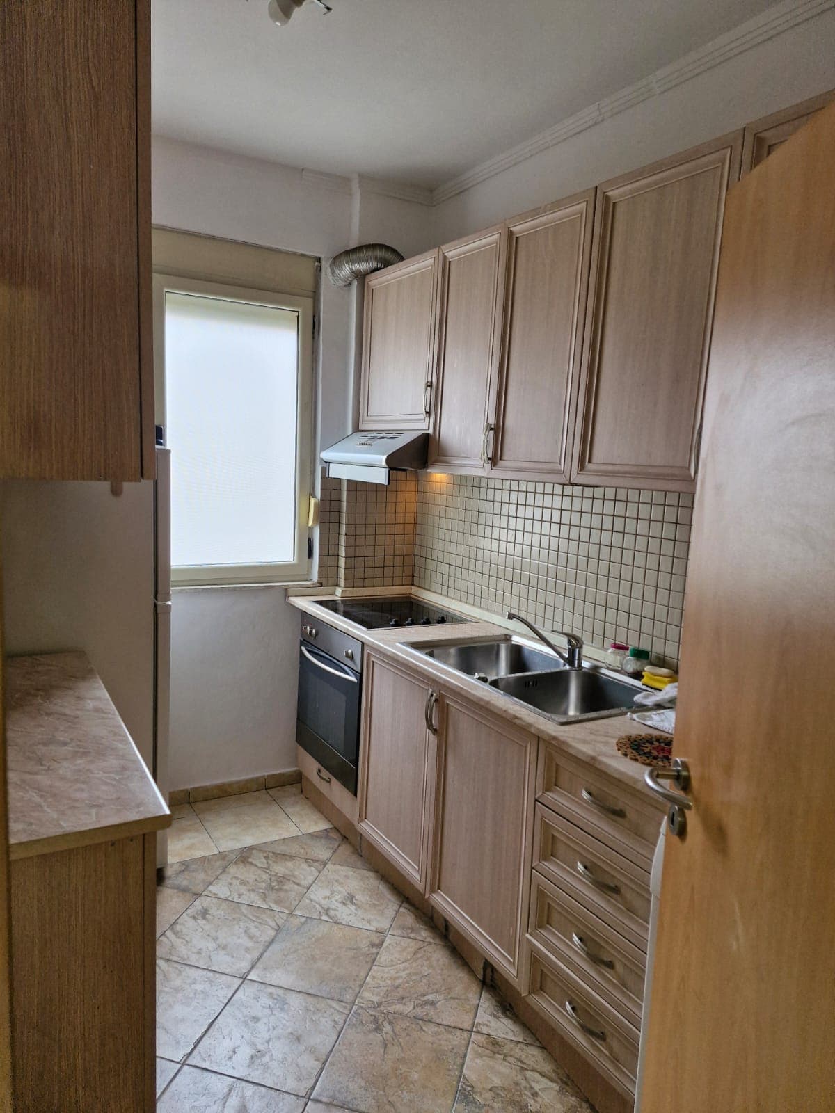 Apartament 2+1 me qira – Rr. e Kosovareve, pranë Liqenit Artificial ! 4