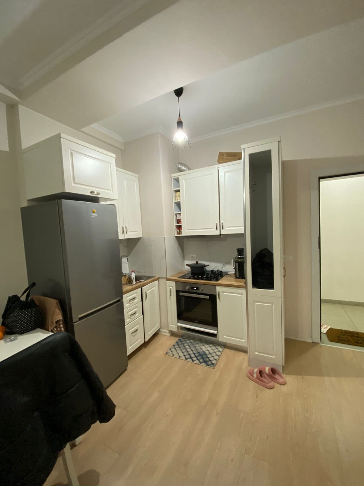 Jepet me Qira Apartament 1+1 + Ballkon – Tek 21 Dhjetori ! 2