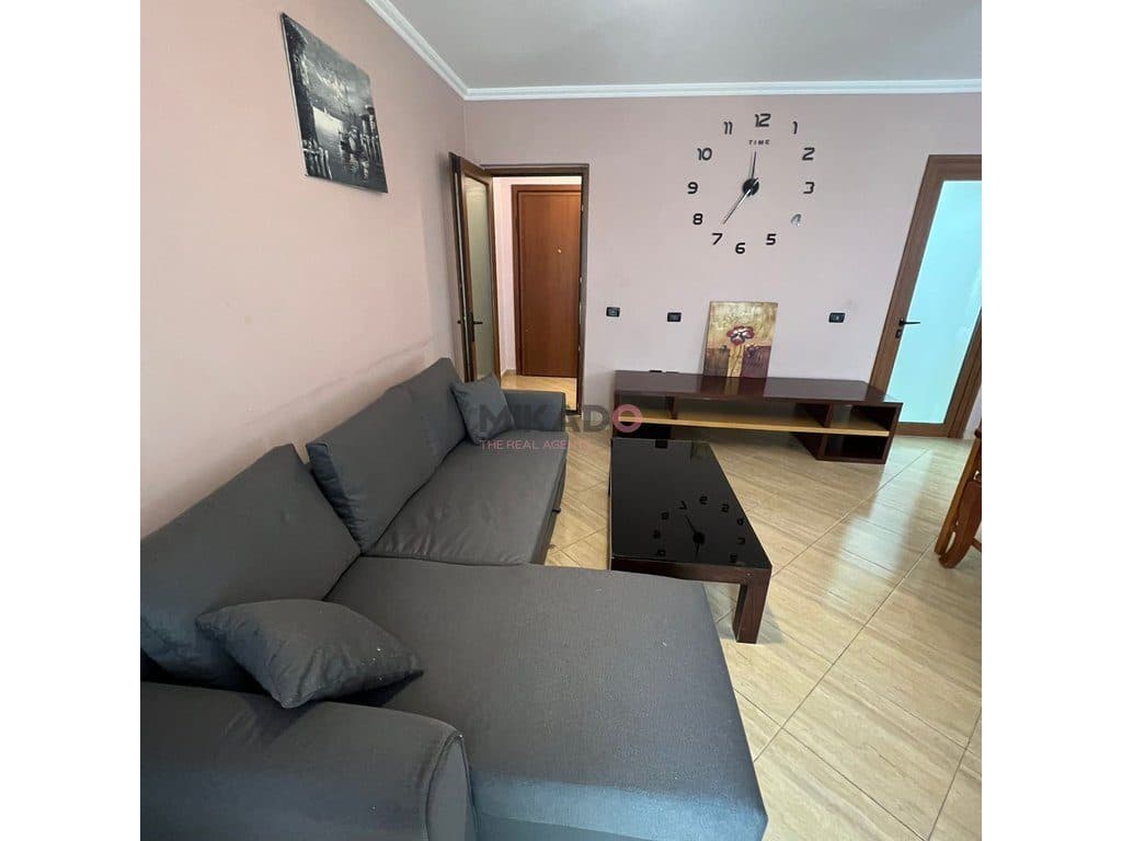 Apartament 1+1 me qira – Rruga e Dibrës, pranë Fakultetit të Mjekësisë ! 2