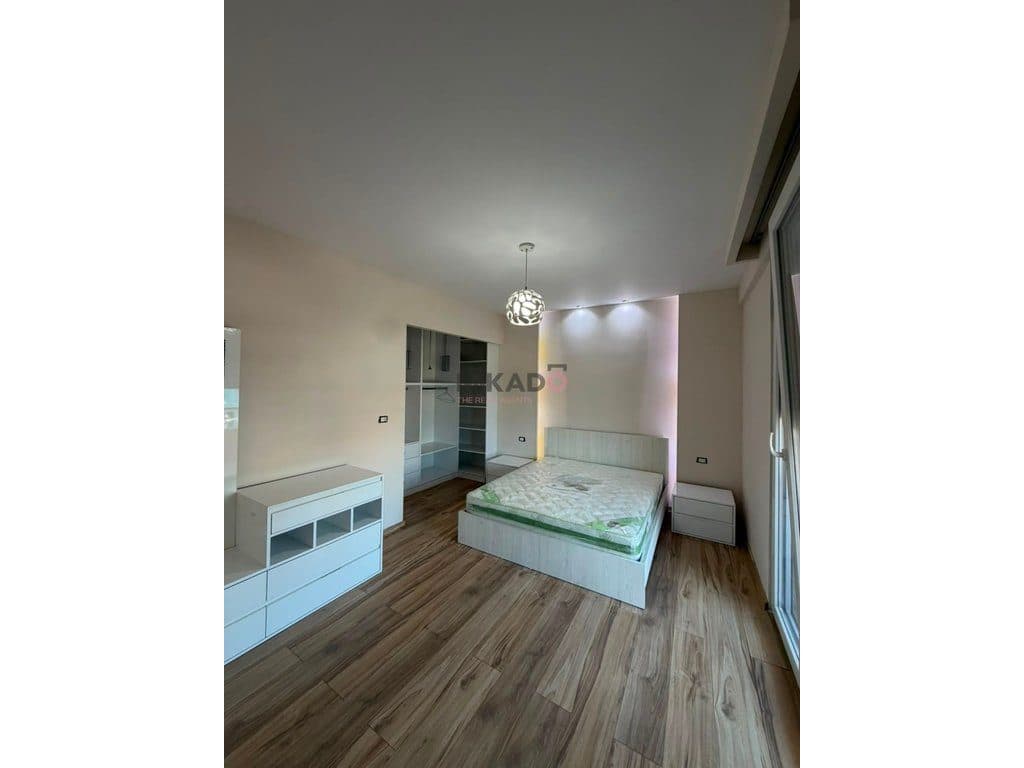 Apartament 3+1+ ballkon + Parking me Qira – Yzberisht !