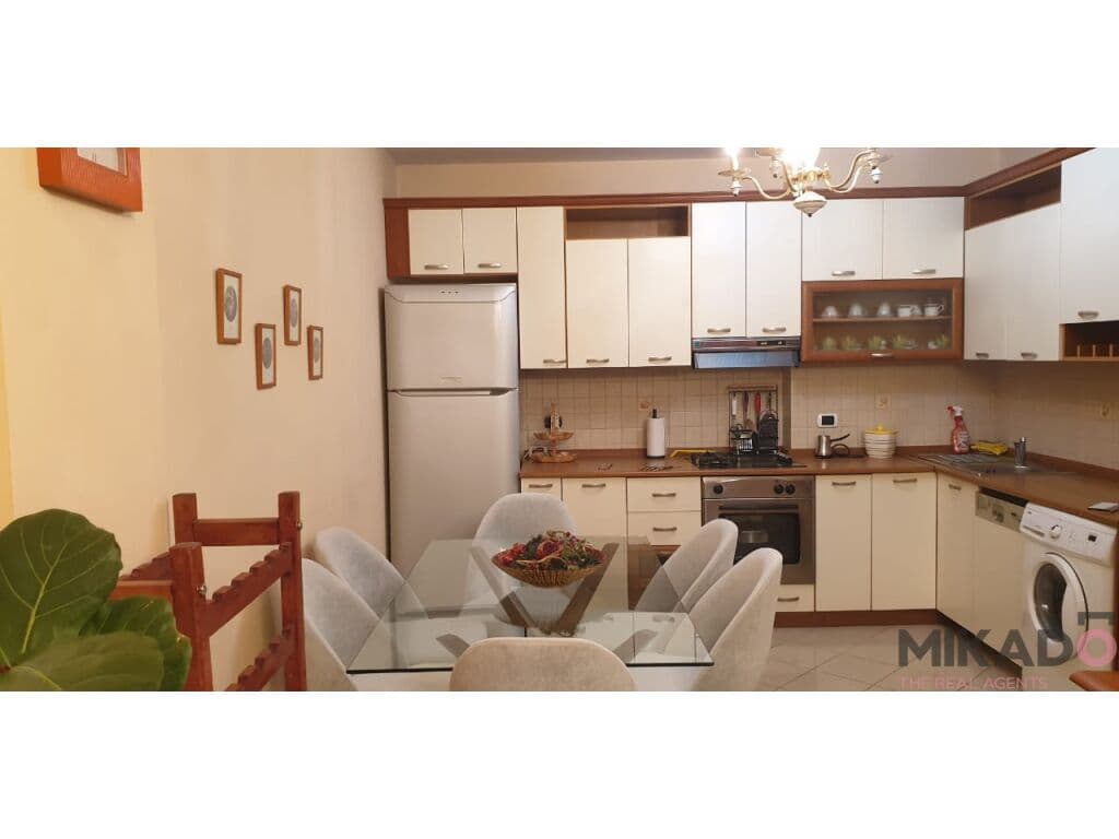 JEPET ME QIRA APARTAMENT 2+1+2 NE BLLOK! 4