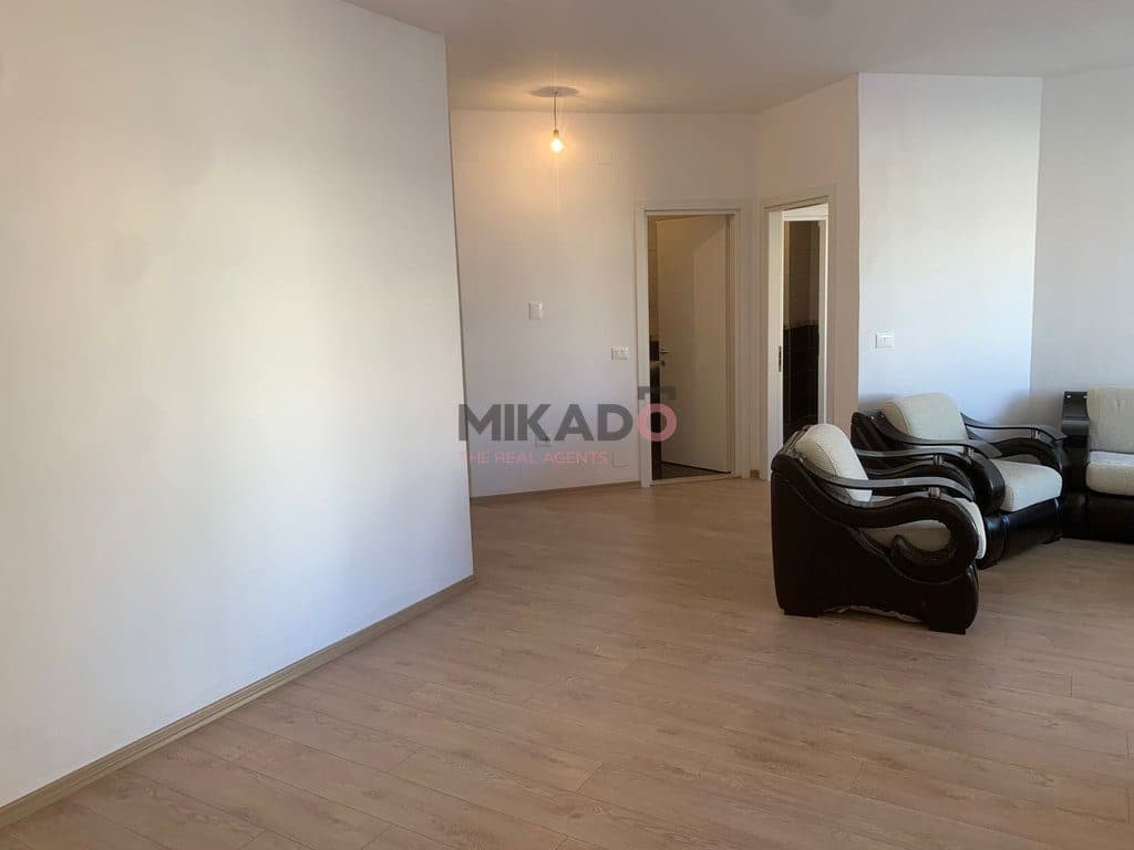Shitet apartament 1+1 – Astir (mbrapa Bar Artistit) ! 2