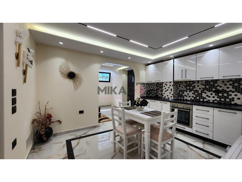 Duplex me qira 2+1+2 – Rruga Pjetër Budi ! 2