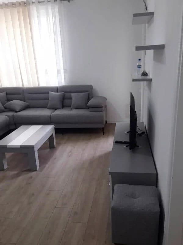 Apartament 1+1 me qira – Kompleksi Grand Galery, Yzberisht !