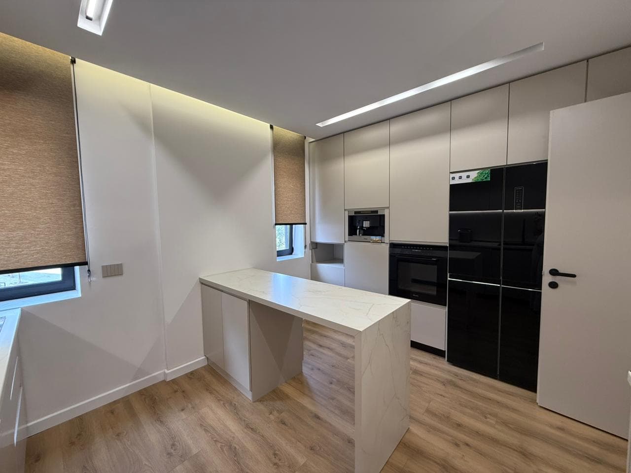 Jepet me Qira Apartament 2+1+3 tek Kodra e Diellit! 3