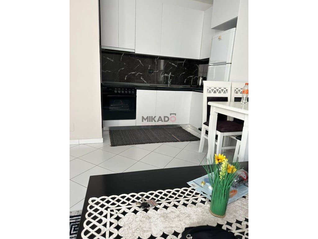 Jepet me Qira Apartament 1+1 – ASTIR - (Prane Bar Artistit) ! 4