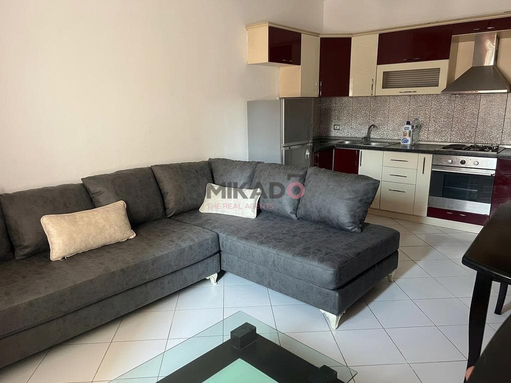 Apartament 2+1+2 + Ballkon me qira – Astir !