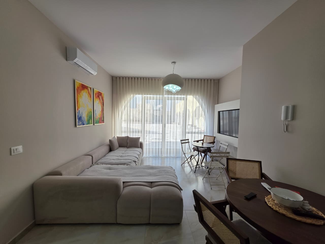 Shitet Apartament 1+1 ne Santorini Residence, Drymades Dhermi