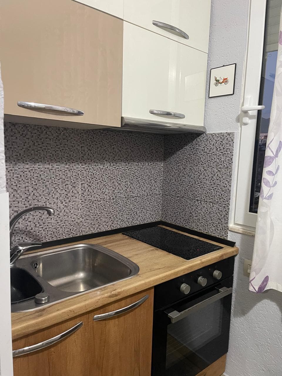 Apartament me Qira 2+1 – Rruga e Kosovareve ! 3