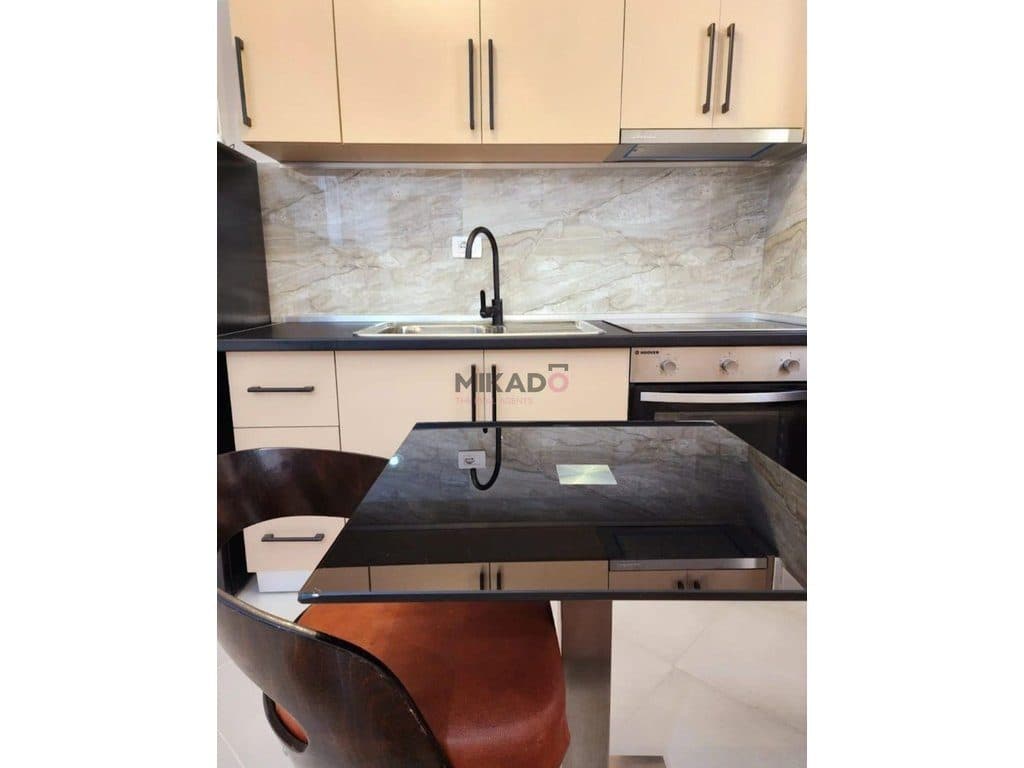Apartament 1+1 me qira – pranë Fakultetit të Mjekësisë ! 2