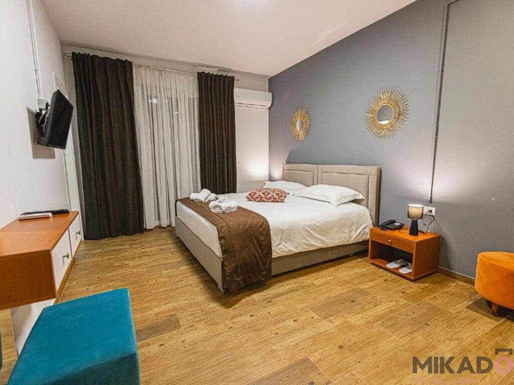 SHITET HOTEL NE TIRANE!