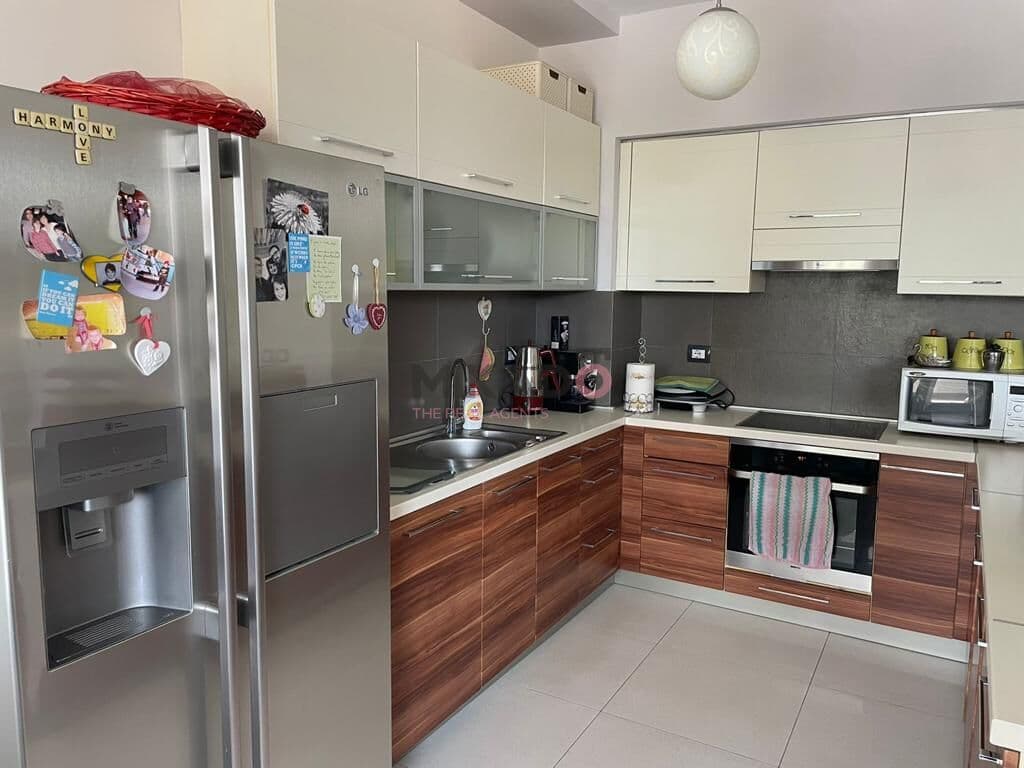 JEPET ME QIRA APARTAMENT 3+1+2 NE BLLOK! 4