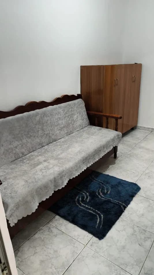 Apartament 1+1 me qira – përballë Delijorgjit !