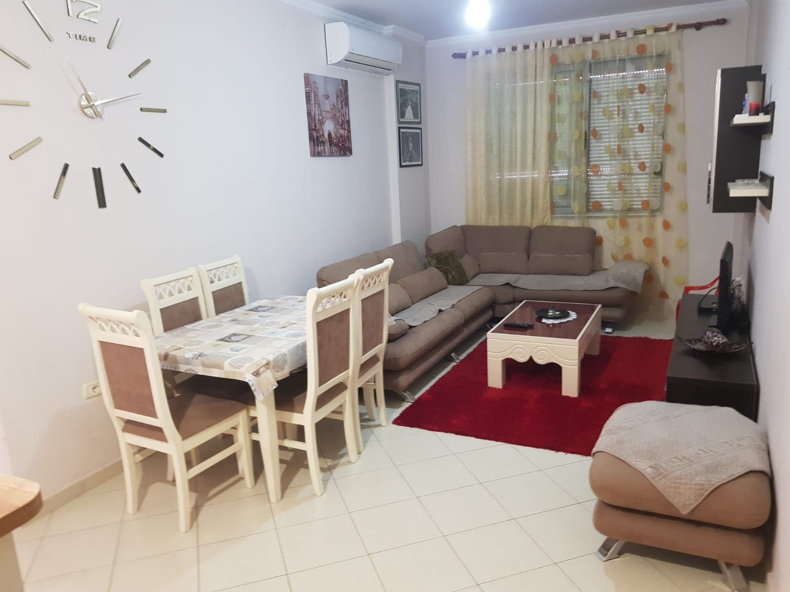 Apartament 2+1 me qira – Yzberisht !