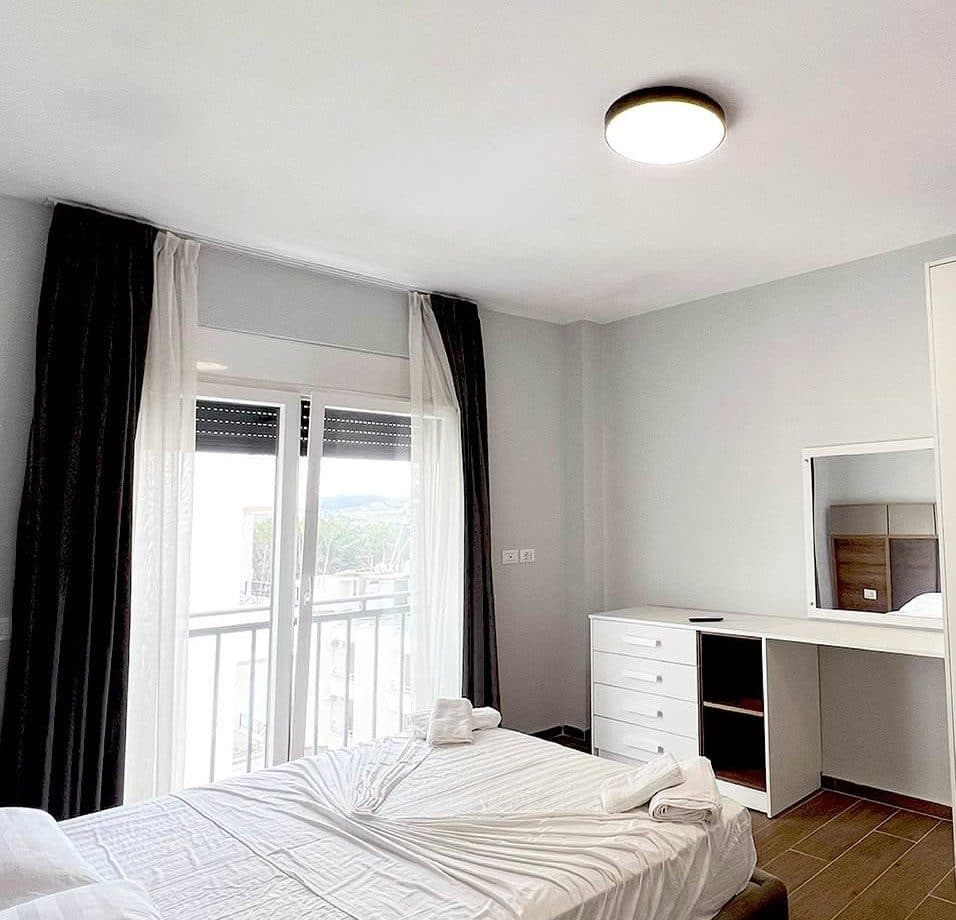 Shitet Apartament 2+1 ne Qerret! 3