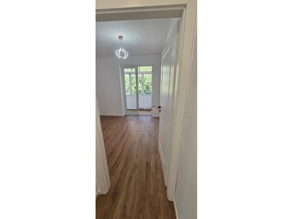 Shitet apartament 1+1 tek Myslym Shyri,prane Gjykates se Tiranes! 2
