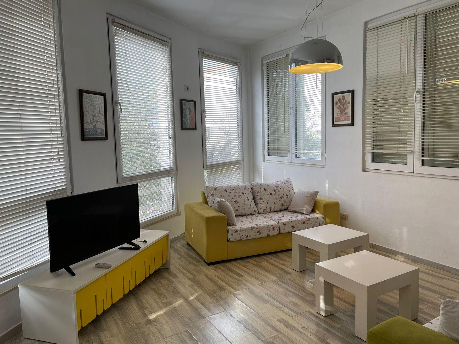 JEPET ME QIRA APARTAMENT 3+1+2 TEK KODRA E DIELLIT 1!