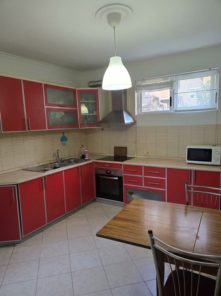 Shtëpi private 1 kateshe 2+1 me qira – Oslo, Brryl ! 2