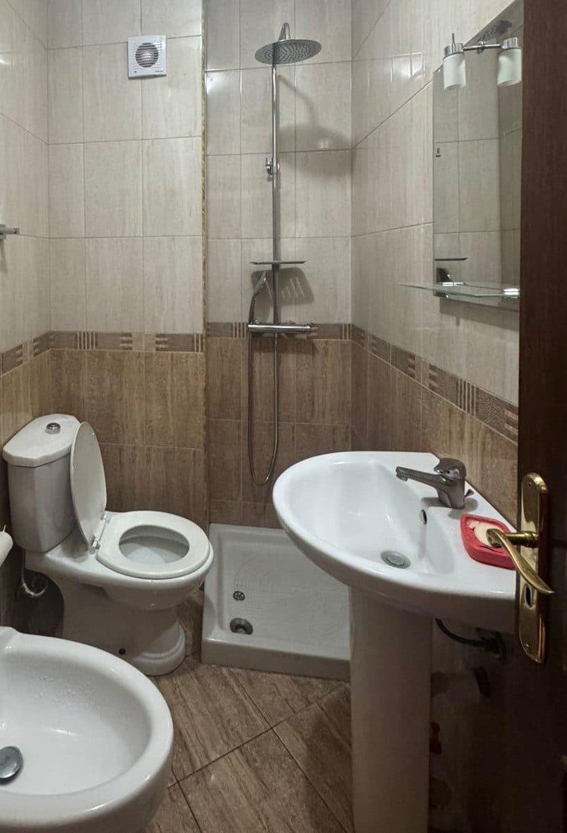 Garsoniere me qira – pranë Ministrisë së Jashtme ! 4