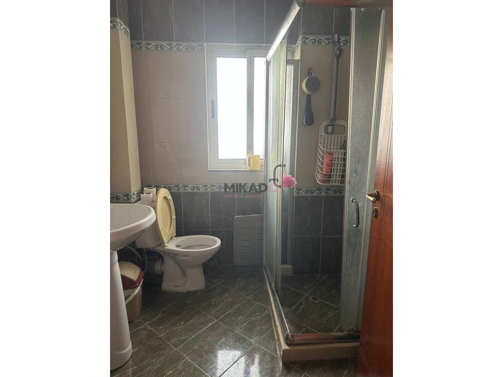 Apartament 2+1 per shitje tek Materniteti i Ri 3