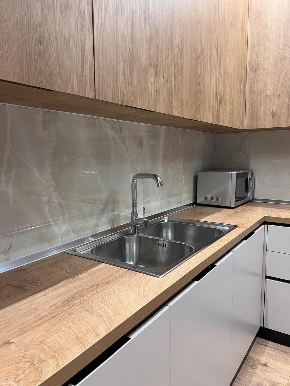 Jepet me Qira Apartament 1+1 - Rruga Mine Peza 4