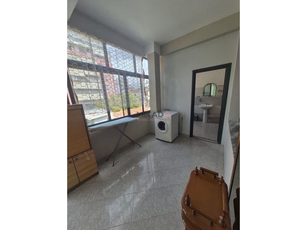 Apartament 2+1 me qira – Tek Zogu i Zi ! 3