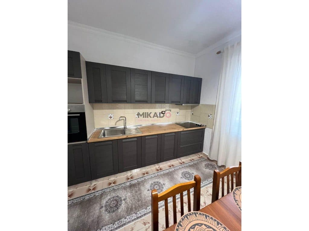 Apartament 1+1 me qira – Rruga 5 Maji ! 3