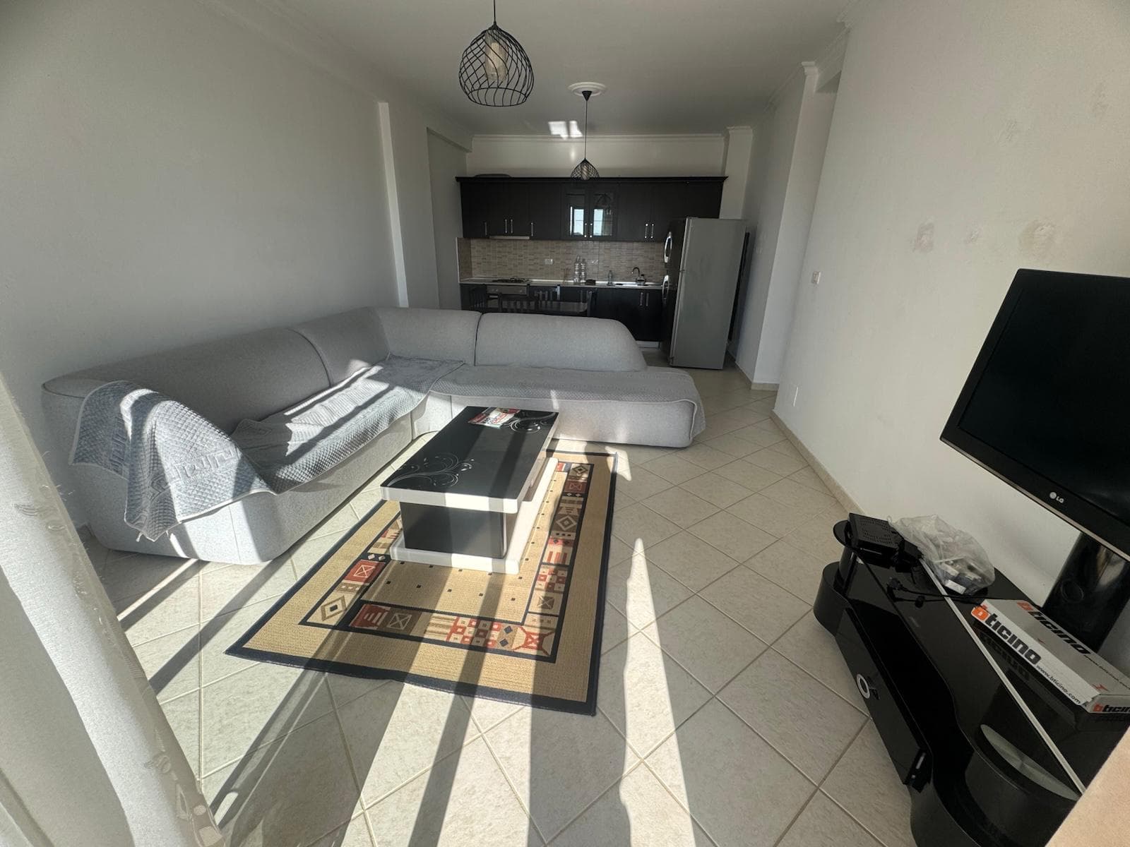 Jepet me Qira Apartament 2+1+ Ballkon – tek bar Artisti ne Astir !