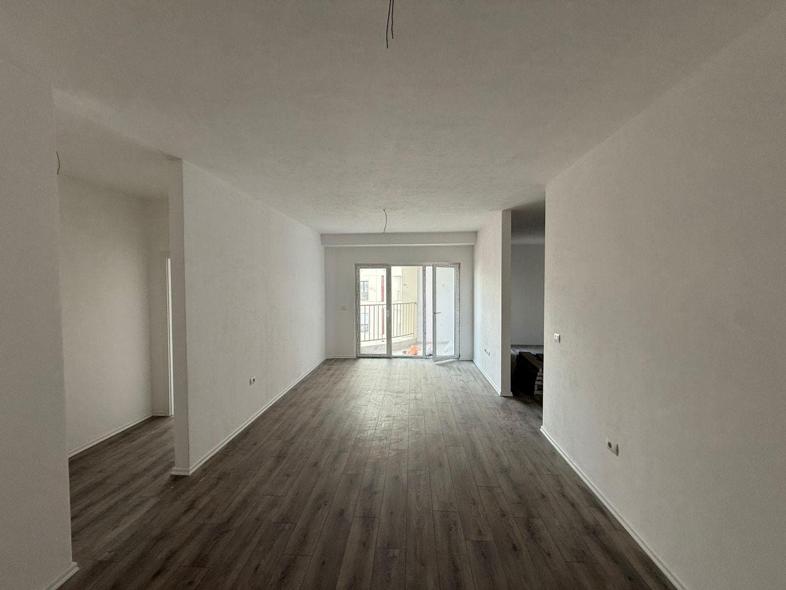 Shitet Apartament 2+1+2 tek Ultra Tech Residence, Zogu i Zi! 2