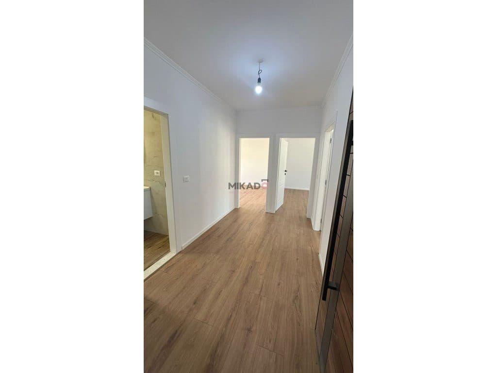 Shitet apartament 2+1 tek Pediatria! 3