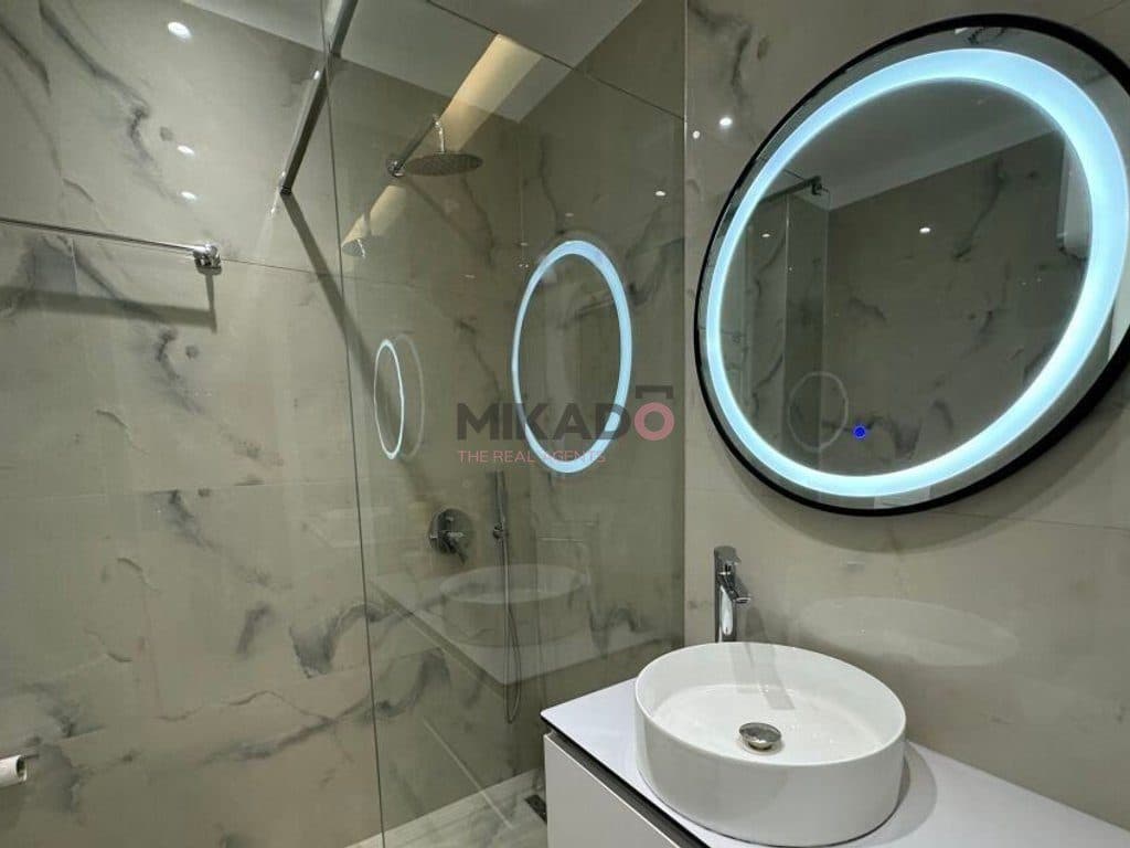 Jepet me Qira Apartament 2+1 – Tek Kopshti Botanik ! 4