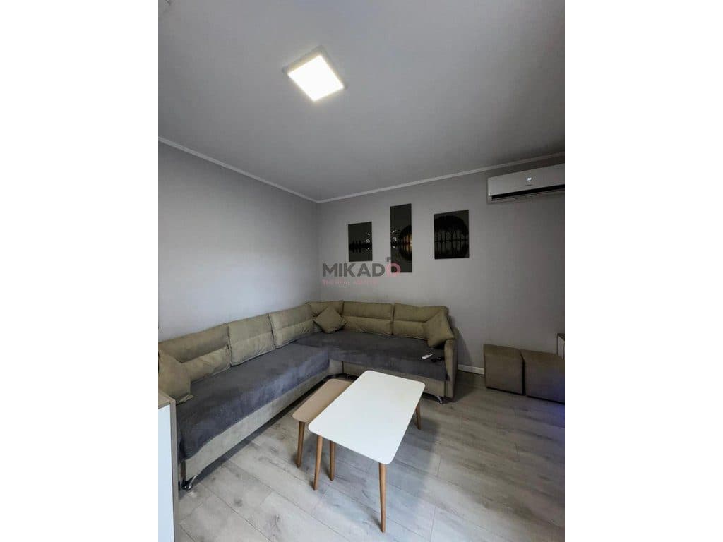 Shitet Apartament 1+1 me Ballkon – Rruga 5 Maji (Concordi)! 2