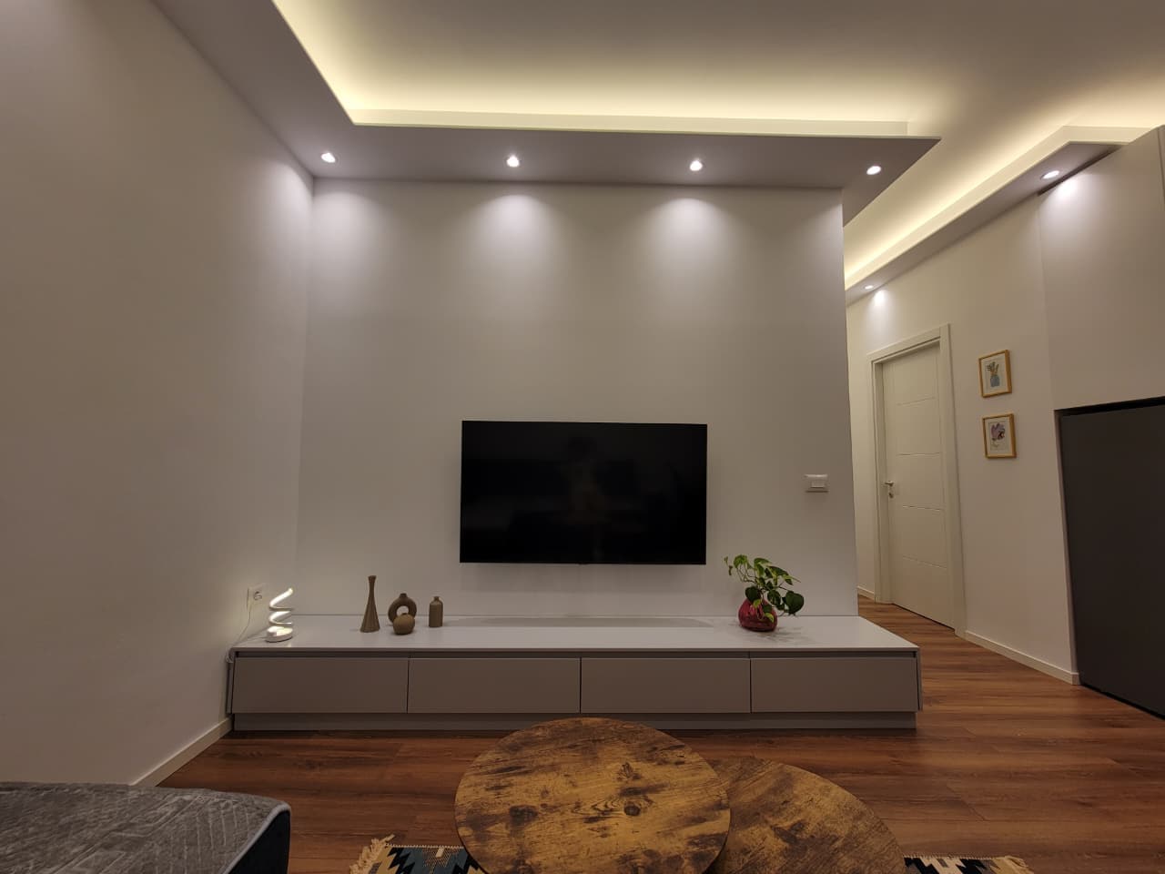 Jepet me Qira Apartament 1+1 tek Rruga e Durrësit ! 3