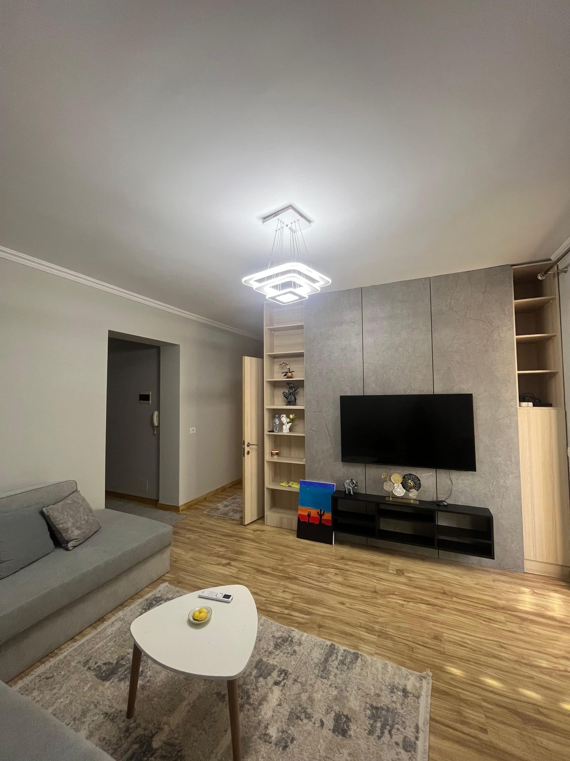 Jepet me Qira Apartament 2+1 – 9 Katëshet 2
