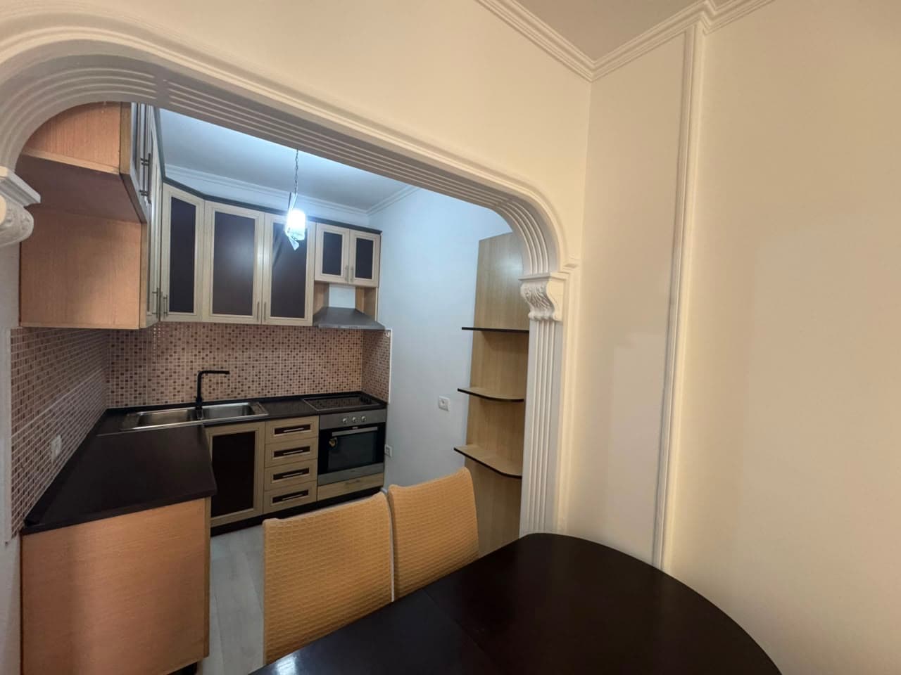 Apartament 2+1 me qira – Pranë Globe / Rruga e Kavajës ! 3